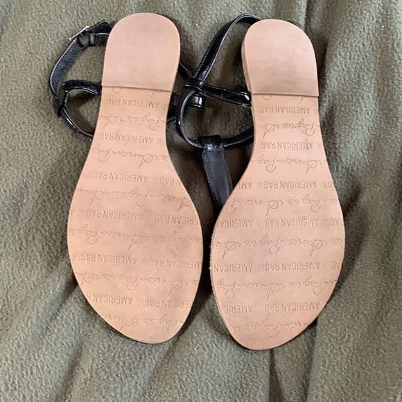 American Rag shiny, black sandals.  Size 7.5 - Picture 2 of 2